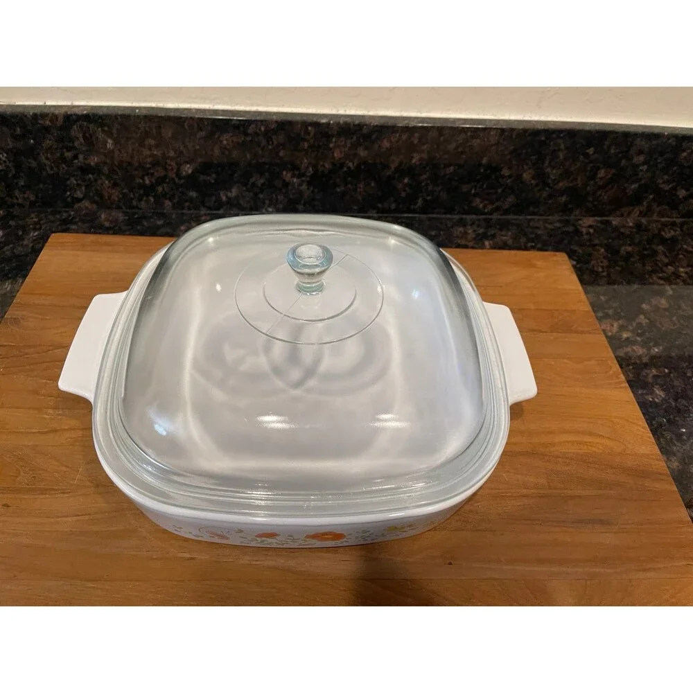 Corning Ware wildflower  A-10-B 10"x10"x2" with lid - Picture 2 of 6